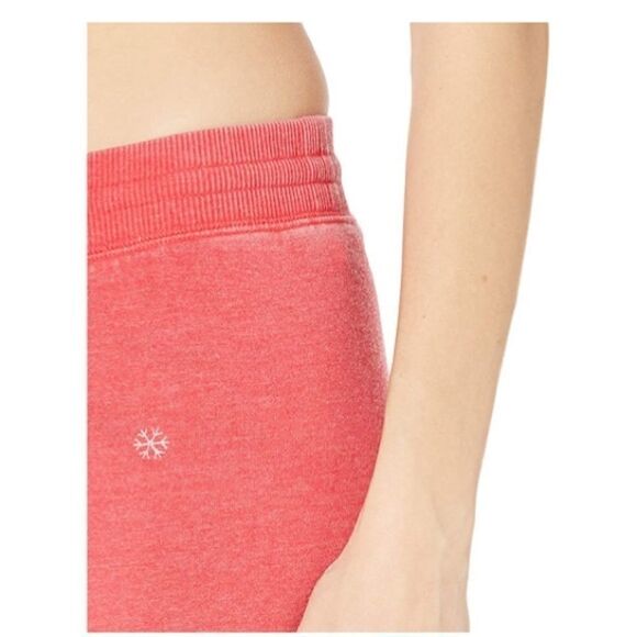 P.J. Salvage
Joyful Spirit Snowflake Red-hot Short - Picture 9 of 9